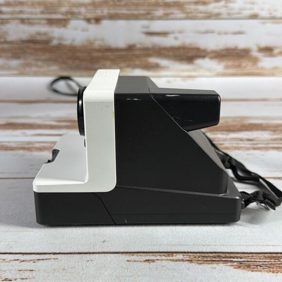 Polaroid One Step 2 I-Type Instant Camera White - Tested Works No Lens Ring - Picture 2 of 4